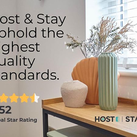 Host & Stay - New Street Studio Устър Екстериор снимка
